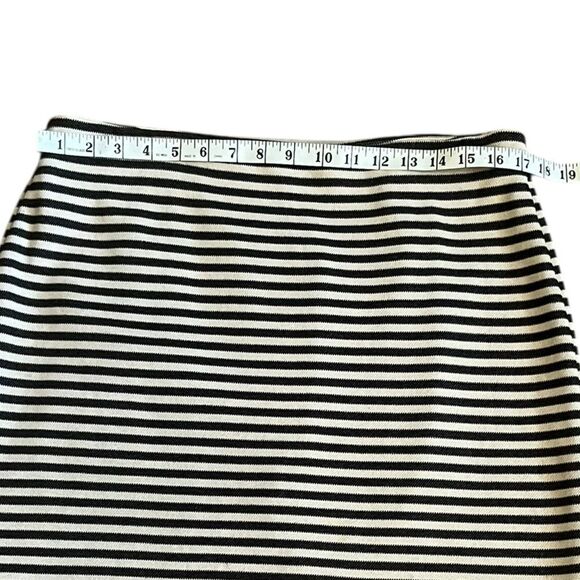 Talbots Black and Cream Striped Skirt, Size 12 - Picture 5 of 7